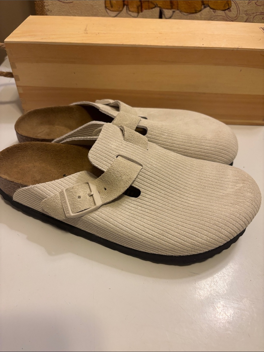 Women’s Boston clog corduroy embossed antique white suede
